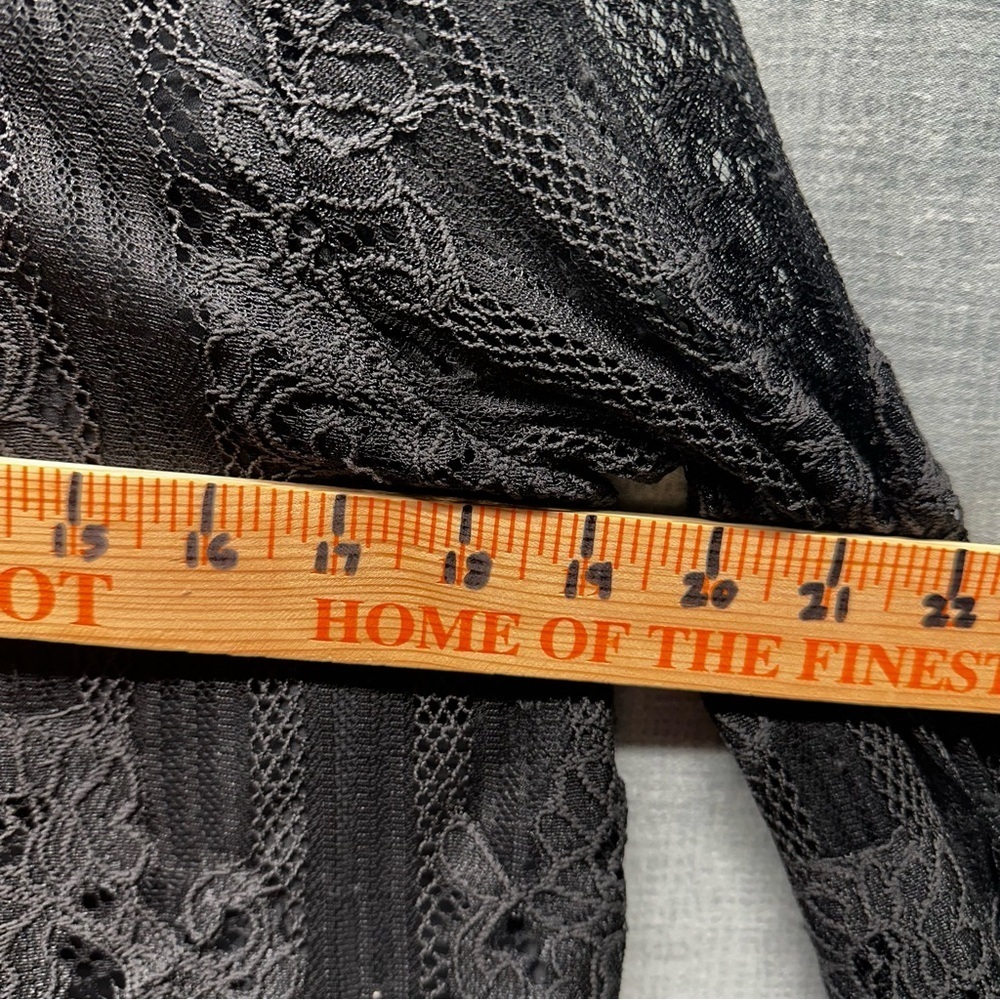 Altar'd State Black Lace Blouse Sheer Lace arms/chest Sz. Medium Flowy scalloped - Picture 8 of 10
